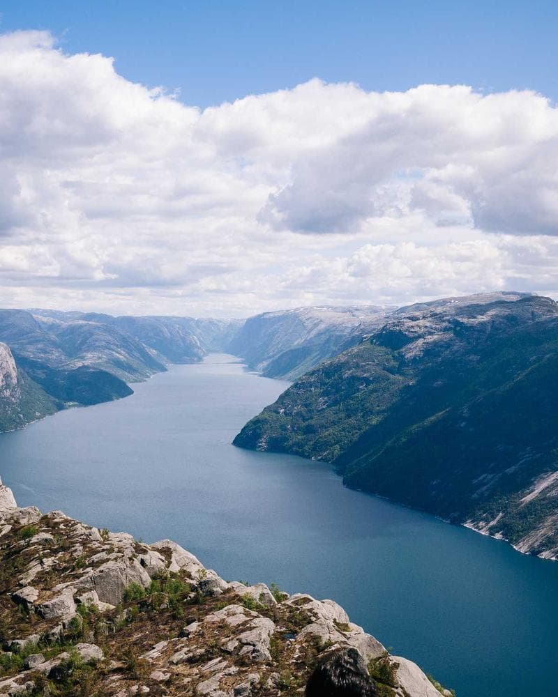 No. 04 Cedar & Ash Candle